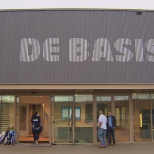 Vrijwilligers sporthal De Basis gezocht