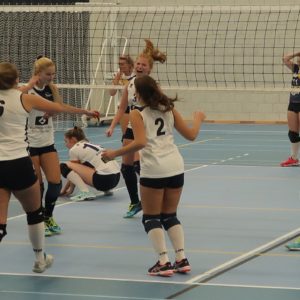 Dames 8 boekt eerste thuiszege van het seizoen