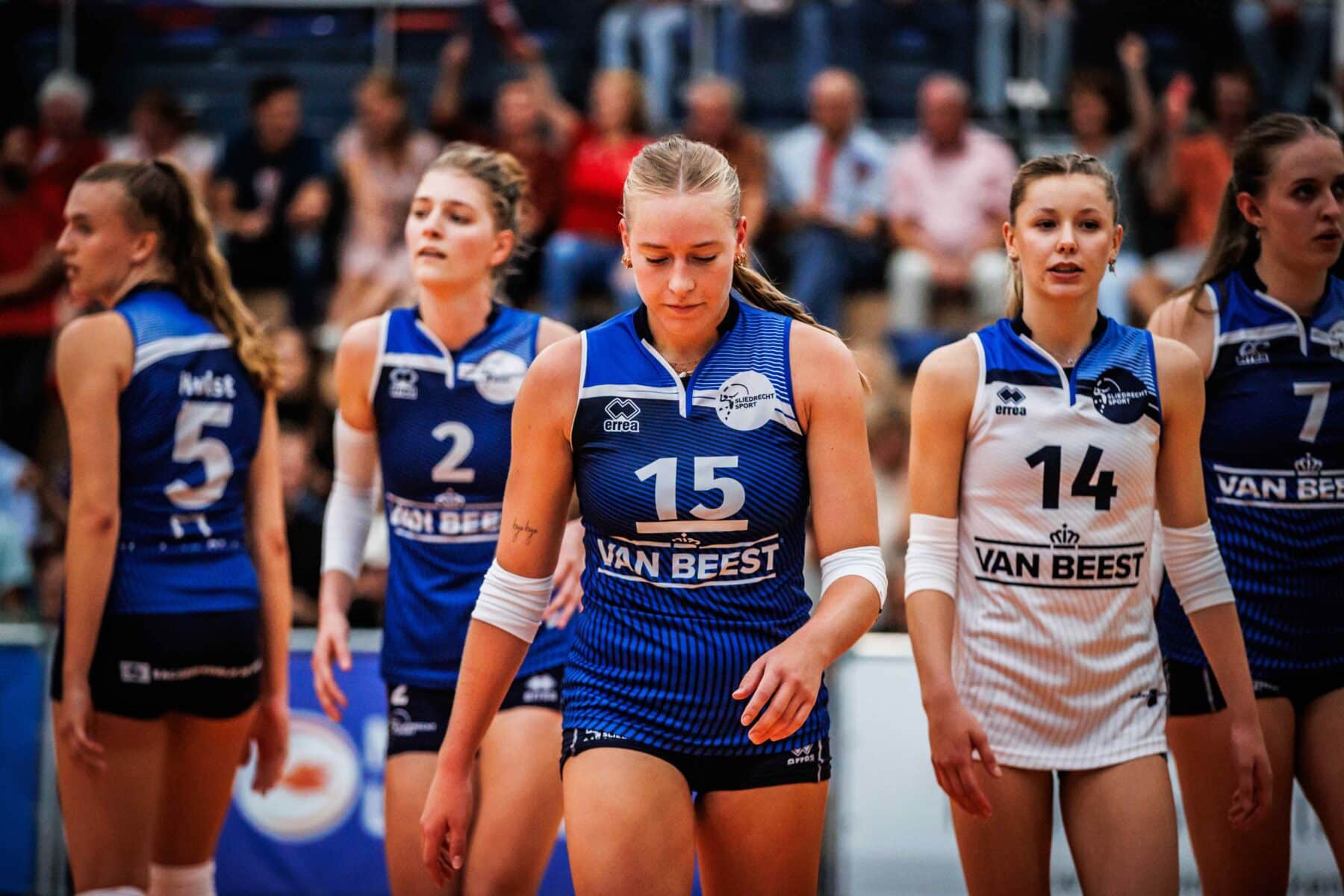 Dames 1 redt het net niet tegen Roeselare