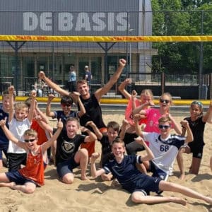 Kom kennismaken met beachvolleybal bij Sliedrecht Sport